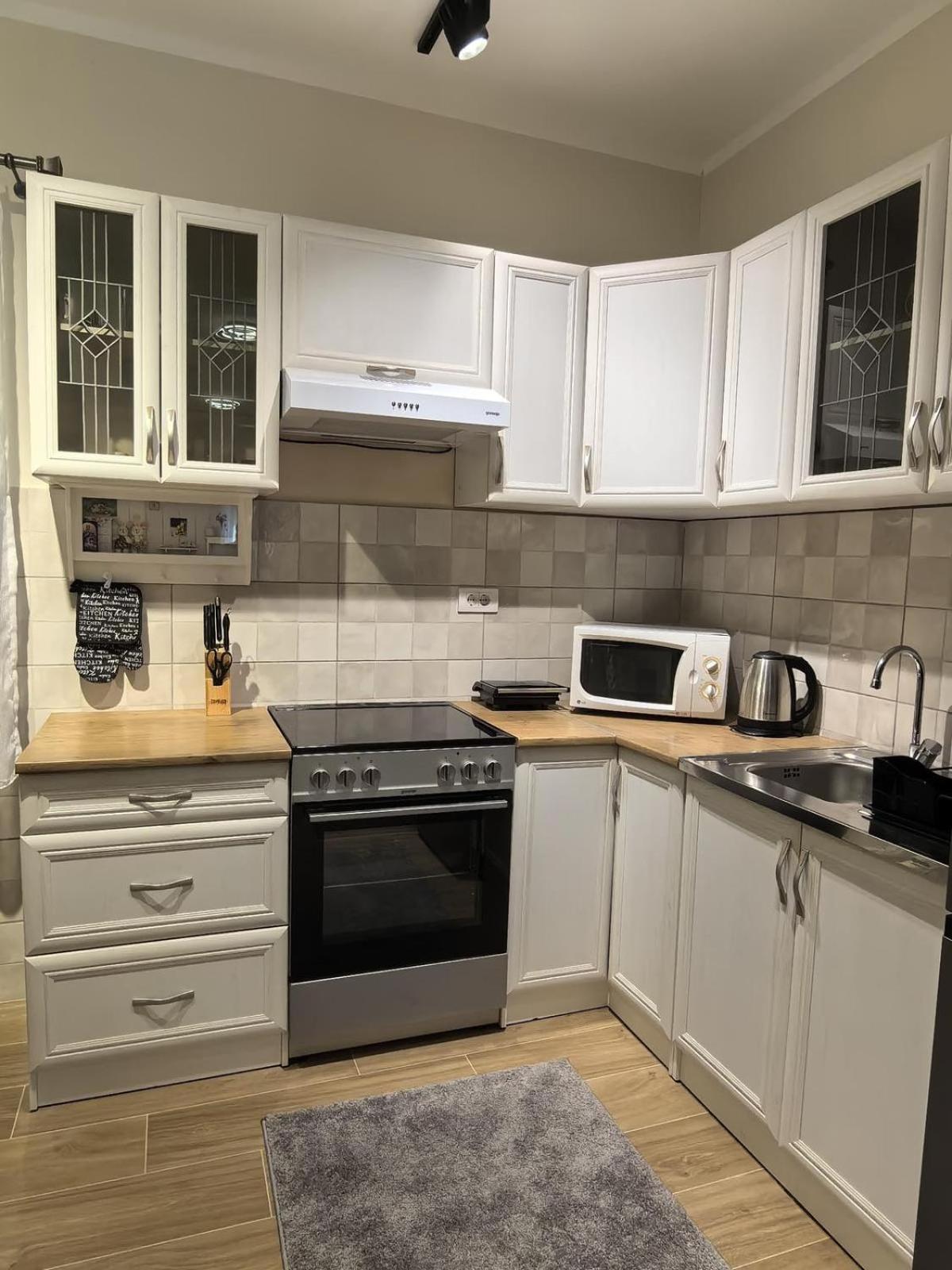 דירות קוטור Sunny Hill - Parking - Fenced Garden - Luxury Loft מראה חיצוני תמונה