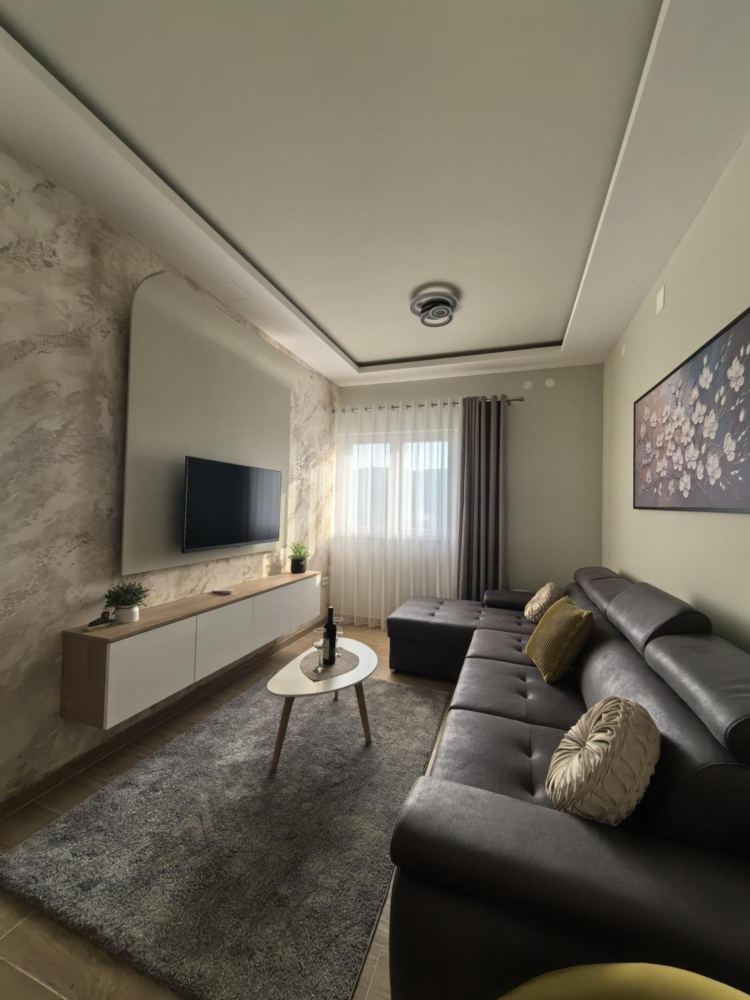 דירות קוטור Sunny Hill - Parking - Fenced Garden - Luxury Loft מראה חיצוני תמונה